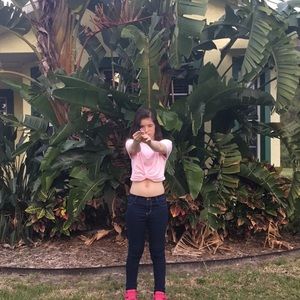 Meet your Posher, Isabella